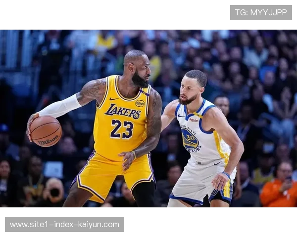 勇士市值突破113亿美元连续五年称霸NBA联盟商业榜 勇士市值突破113亿美元连续五年称霸NBA联盟商业榜